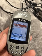 Magellan eXplorist 500 Color Screen Handheld GPS Unit free shipping As-is