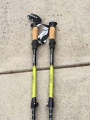 Set of King Gear All terrain Duralumin 7075 Trekking Poles 105-135CM … $I