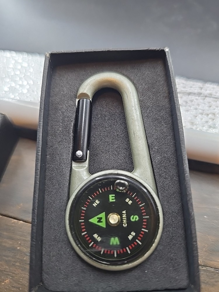 CARABINER W/ COMPASS, Liquid-Filled Aluminum Compact Lightweight