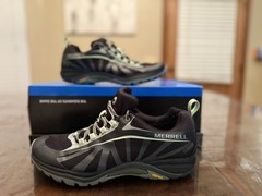 Merrell Siren Edge 3 Merrell Dry Hiking Shoes Women’s Size US 8 Black Paradise