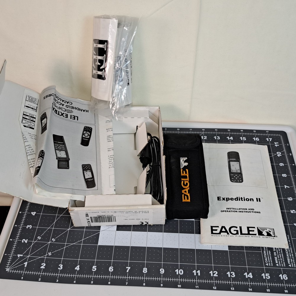 EAGLE Expedition II 2 GPS Mapping Unit 12 Parallel Channel Receiver w/Case Works