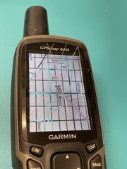 Garmin GPSMAP 62st – GPS navigator – hiking W/BATTERIES (SCRATCHED SCREEN) READ