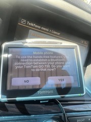 TomTom GO 730T Car Portable GPS Navigator LIFETIME TRAFFIC Unit 4.3″ LCD tom set