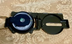 Military Style Camping/ Hiking Lens Lensatic Liquid Compass Metal Green