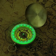 Outdoor Mini Copper Compass Waterproof Luminous Retro Navigation Flip Compass