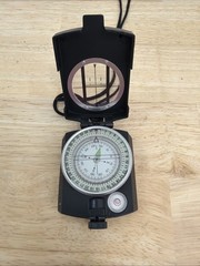 Military Style Lensatic Compass – Metal Sighting Compass