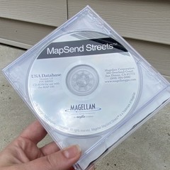 Magellan MAP 330X Handheld GPS Receiver w/ MapSend Streets USA CD-ROM, Blue