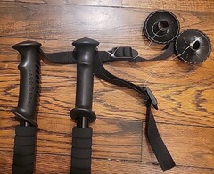 CLEYE Hiking Poles – The Wind Outside Graphite Shaft with Grip Regular