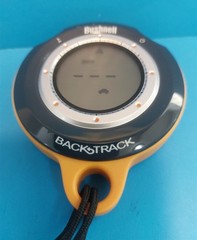 BUSHNELL BACKTRACK HANDHELD GPS PERSONAL LOCATOR DIGITAL COMPASS 360060
