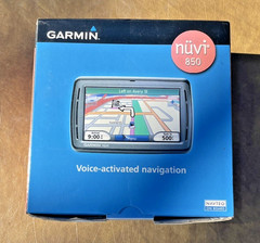 Garmin NUVI 850 Voice-Activated Navigation System