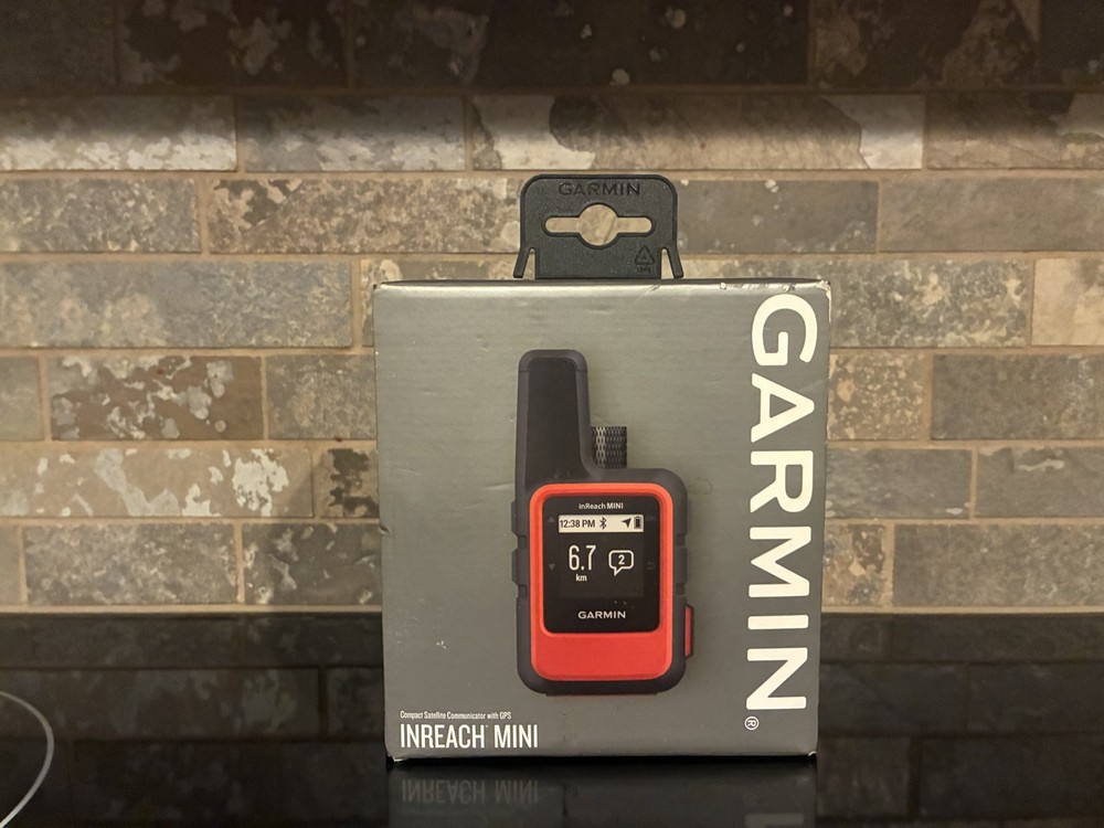 New Garmin inReach Mini 1 Hiking GPS Satellite Communicator