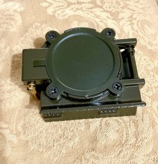 Military Style Camping/ Hiking Lens Lensatic Liquid Compass Metal Green