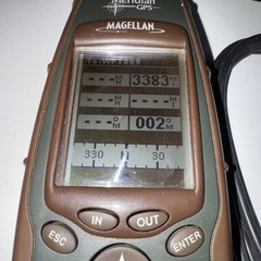 Magellan Meridian Hand-Held Mobile GPS Receiver Bundle TESTED
