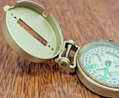 VTG W.F.S Engineers’ Lensatic Compass For Scouts Hunters Fisherman Campers