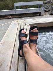 J-Slips Women’s Adventure Orthopedic Hawaiian Jesus Walking & 6 Lava Rock