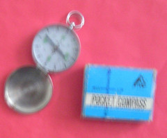 POCKET COMPASS VINTAGE DELUXE MAGNETIC MODEL 23210 LIQUID FILLED