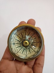 Vintage Brass Pocket Compass Nautical Maritime Navigation Antique Style Desk