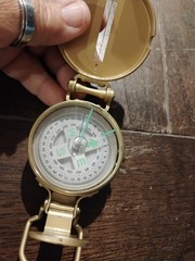 Precise Pathfinder Liquid Filled Lensatic Compass Model 23213 VTG W/Box Japan