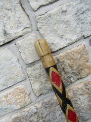 WALKING HIKING STICK STAFF WOODEN WILLOW HAND MADE IN USA TEXAS 57.75″ 3lb 13oz