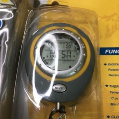 2003 Outdoorsman by Coghlan’s Digital Compass Clock Alarm Calender Thermometer