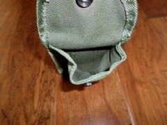 U.S MILITARY STYLE COMPASS FIRST AID CASE NYLON BELT POUCH OD GREEN