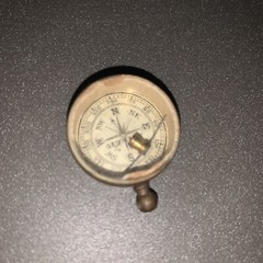 VINTAGE WEST GERMANY TRAVEL POCKET COMPASS W/FLUORESCENT DOTS! USED! LOOSE!