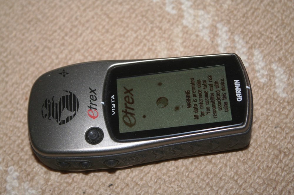 Garmin eTrex Vista Handheld w data cable & case