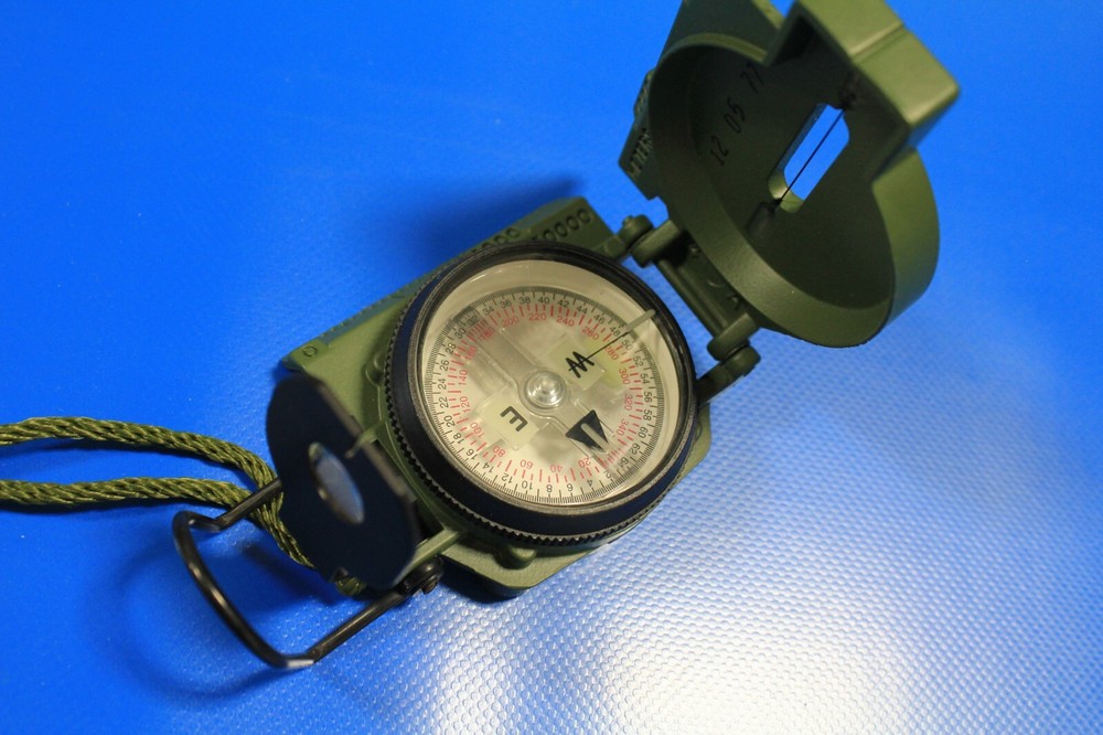 Cammenga Model 27 Phosphorescent Military Compass