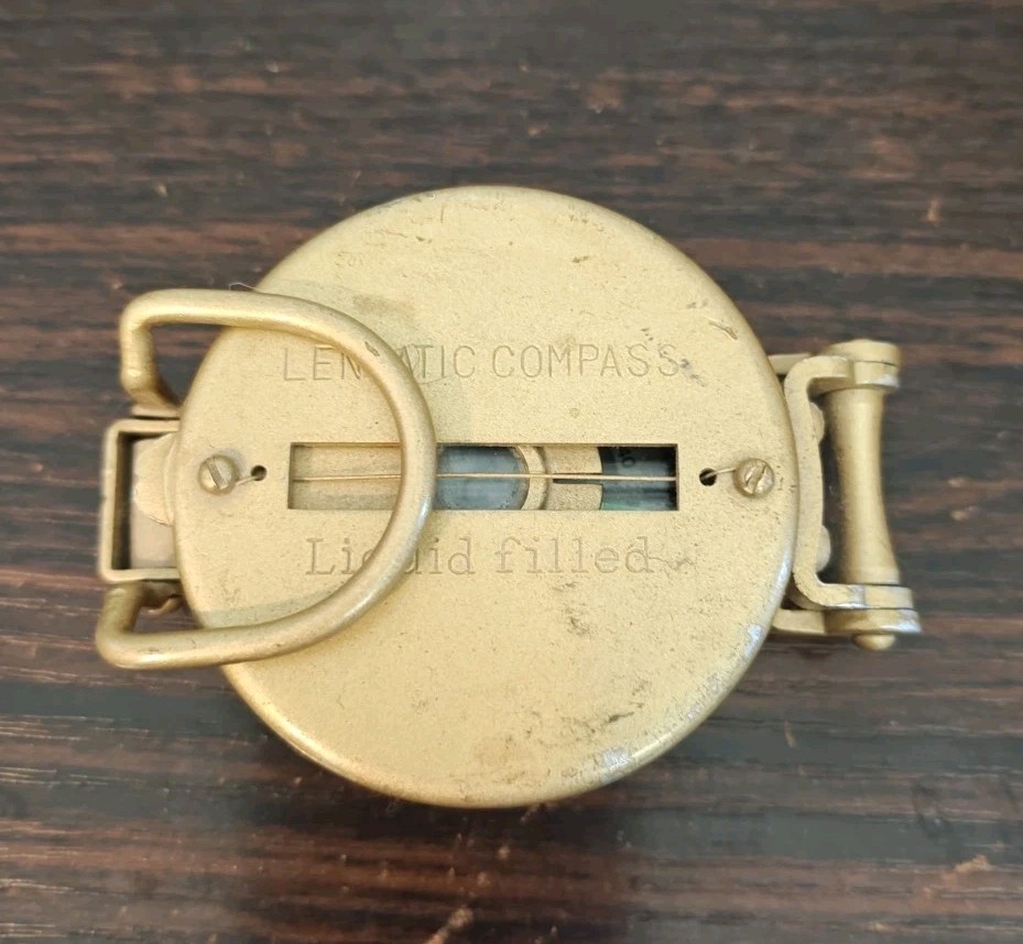 “LIQUID FILLED” LENSATIC COMPASS MADE IN JAPAN