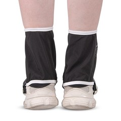 Reliable Waterproof Gaiters for Snowy Conditions During Outdoor Activities