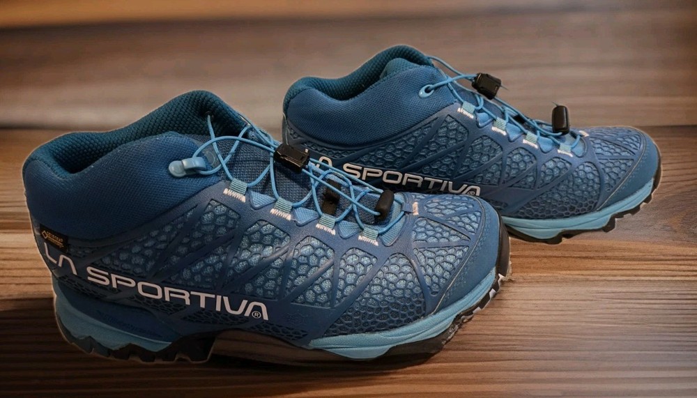 La Sportiva Synthesis Womens Mid GTX Gore-Tex Hiking Shoes US 10 Blue