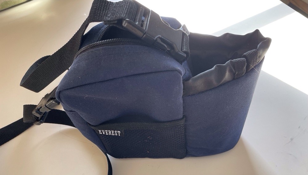 Everest Hiking Bag W/Water Bottle Holder – Clean, Very Good Condition SEE PHOTOS