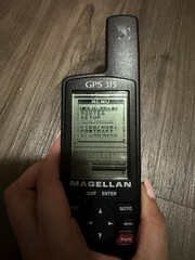 Magellan GPS 315 Handheld Navigator With Case – Powers On, Missing Screen Lines