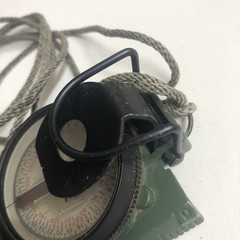 US MILITARY 1989 COMPASS MAGNETIC NSN 6605-01-196-6971 SandY-183 W/CORD