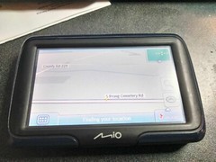 Mio Moov M401 GPS Navigator System Automotive Mountable