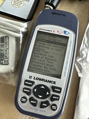 Lowrance IFINDER H2O+ HandHeld Mapping GPS 128mb Card Software CD Manual & More