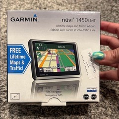Garmin nüvi 1450 LMT GPS Navigator – Black and White navigation device car