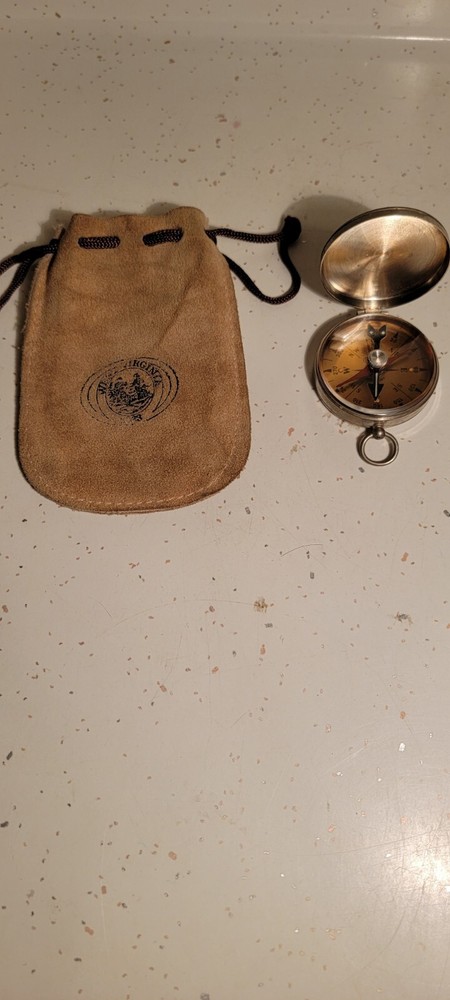 VINTAGE LIQUID FILLED GERMANY (?) COMPASS WITH CARRY BAG