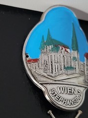 WIEN STEPHANSDOM AUSTRIA HIKING WALKING STICK MEDALLION BADGE UNUSED RARE