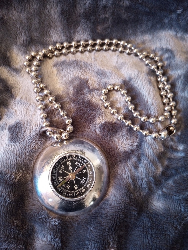 Compass With Adjustable Chain Silver Tone Color Beautiful Unused See Photos