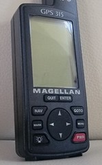 MAGELLAN GPS 315 Handheld 4″ LCD Screen- Fishing Hunting Camping Boating Hiking
