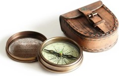 Antiqued Brass Compass with Leather Case Vintage Navigation Tool Outdoor Travel