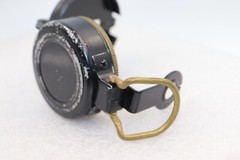 Vintage Precise Pathfinder Liquid Filled Pocket Compass JAPAN Metal Case, Black