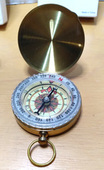 Survival Compass – EDC – Glow in the Dark – Sharp – Gold Tone 48mm – QTY 2 – NEW