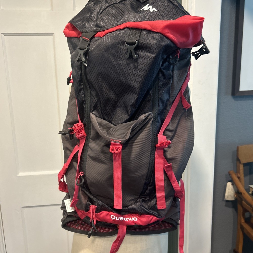 decathlon quechua Pink/black Hiking Backpack, Forclaz 30 Air, No Wear