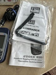 Lowrance IFINDER H2O+ HandHeld Mapping GPS 128mb Card Software CD Manual & More