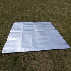 Portable Aluminum Foil Camping Mat Thermal Insulation for Beach and Picnic Use