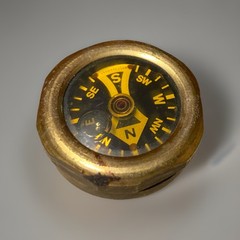 Vintage Brass Pin-on Compass, Japan – Works