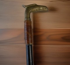 VINTAGE BRASS EAGLE HEAD WALKING CANE HANDLE WITH WOODEN STICK 36” TALL