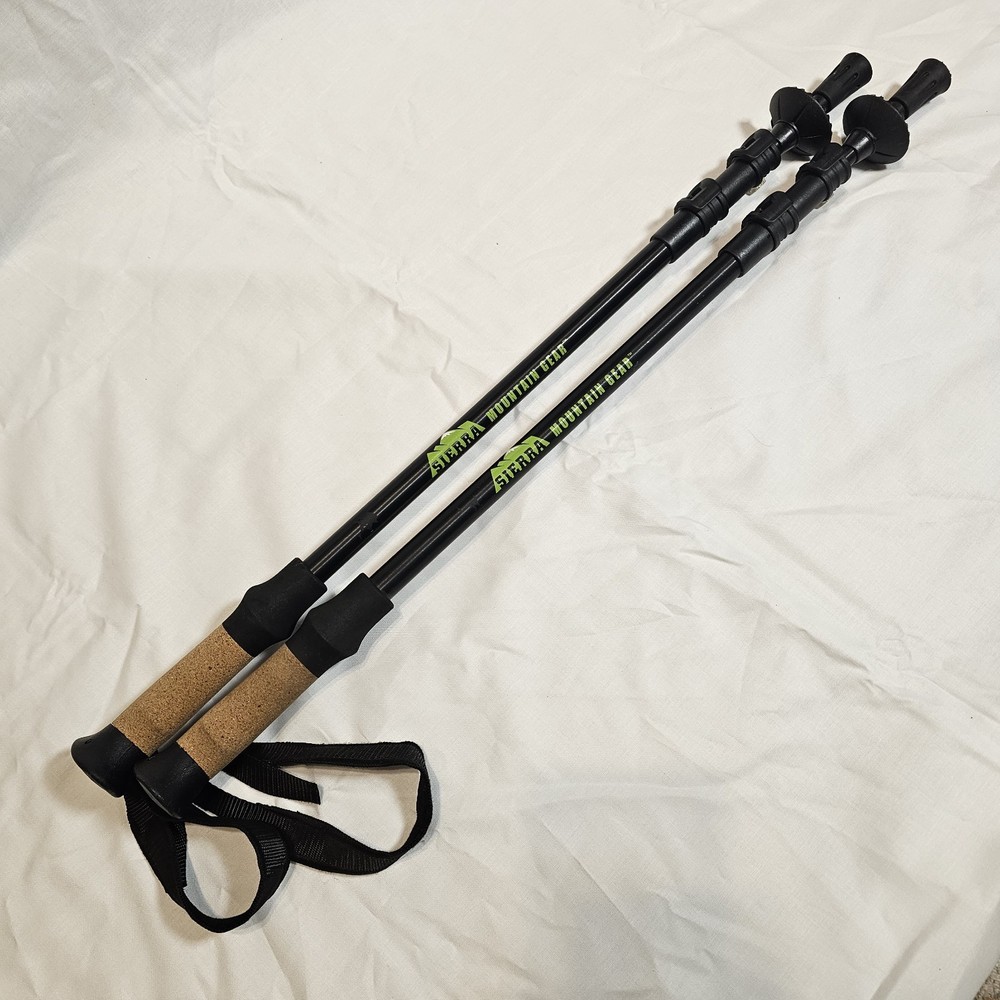 Set of Trekking Hiking Poles Sierra Mountain Gear Series 7 With Basket Bottom
